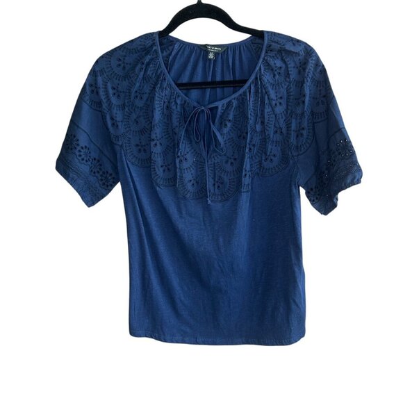 Lucky Brand Navy Blue Eyelet Peasant Tie Front 1/2 Sleeve Top Size Small - Picture 3 of 10